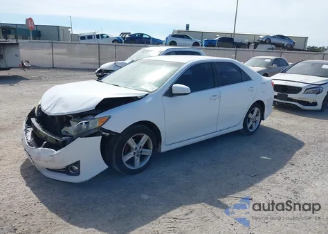 2012 Toyota Camry Se z USA, uszkodzony, nr VIN 4T1BF1FK9CU541935